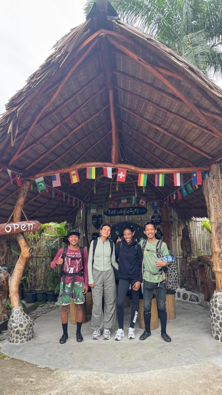 Eco Trekking Lodge, Bar & Jungle Tour'S Bukit Lawang Exterior foto