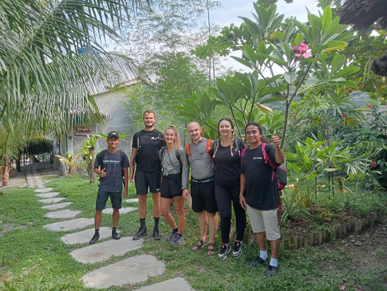 Eco Trekking Lodge, Bar & Jungle Tour'S Bukit Lawang Exterior foto