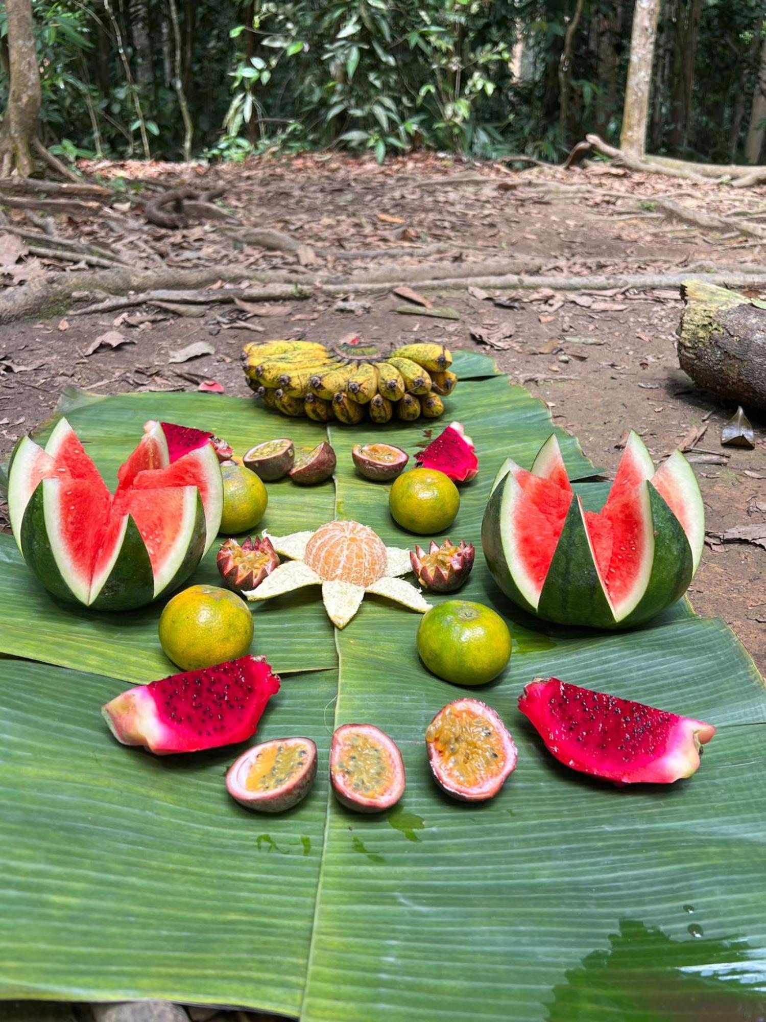 Eco Trekking Lodge, Bar & Jungle Tour'S Bukit Lawang Exterior foto